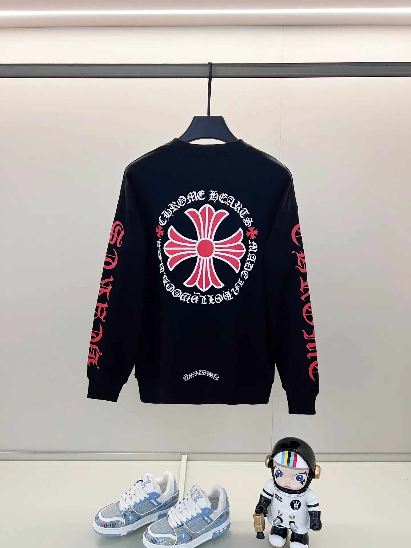 P220 chrome hearts/Chrome Hearts 420g pure cotton round neck sweatshirt, front and back sleeves cross Sanskrit letters large printed LOGO logo, official synchronization 1:1 original mold opening, fashion personality, versatile trend, pure original quality, original washed fabric, tag, collar label, washed wheat, three complete labels, color: black, white. Size: XS-L